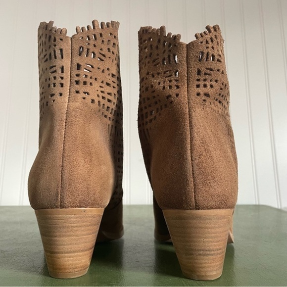 NWT Ron White BRAIDEN Laser Cut Booties in Caramel Antiqued Suede *Italy* - Picture 3 of 11